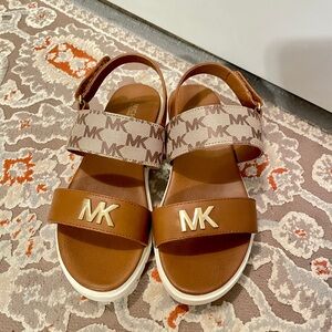 Michael Kors Kids Size US 2